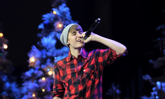 MuchMusic Presents:  Justin Bieber Home For The Holidays   Christmas Concert jpeg