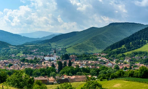 satul Rasinari, Sibiu shutterstock 675601876 jpg