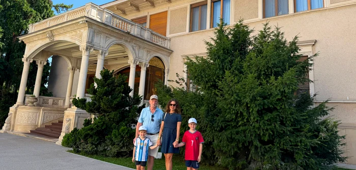 Iasmina și Bradford Hill, la casa lui Ceaușescu din Primăverii foto: arhivă personală 