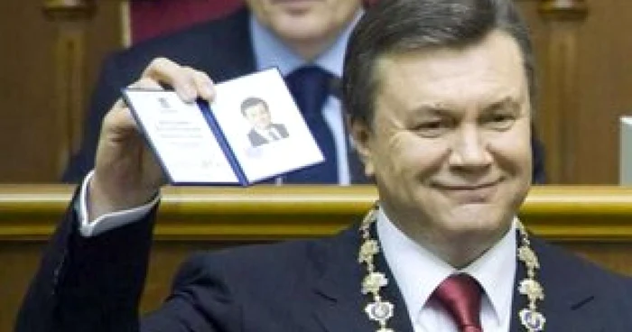 Victor Ianukovici, la investirea sa în funcţia de preşedinte al Ucrainei