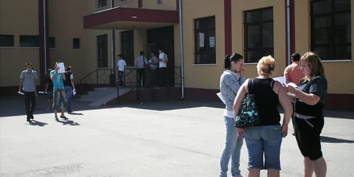 Tinerii sunt cei mai expuşi consumului de substanţe etnobotanice