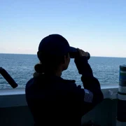 Incident în Strâmtoarea Ormuz  O navă americană a tras focuri de avertisment, după ce mai multe vedete de atac rapid iraniene s au apropiat periculos de mult jpeg