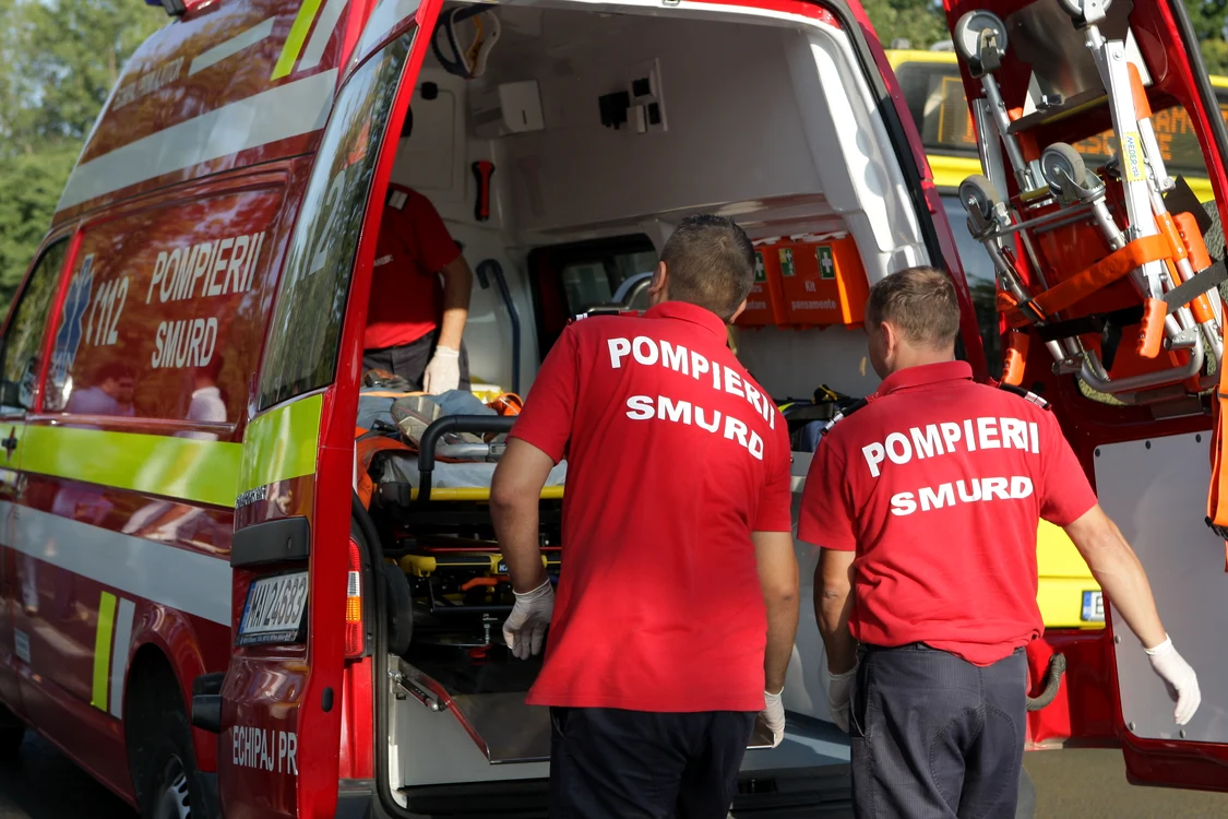 
    Copilul a suferit leziuni grave şi a fost transportat la Spitalul Judeţean (foto: arhivă)  