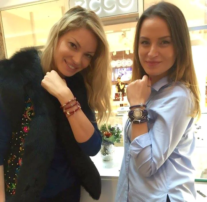 Valentina Pelinel şi-a personalizat o brăţară