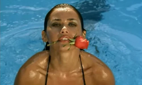 Oana Zăvoranu, acum 15 ani, în "Numai iubirea" jpeg