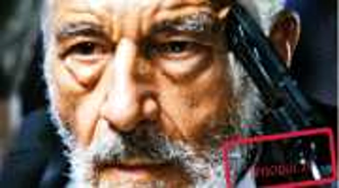 Sergiu Nicolaescu în filmul „Supravieţuitorul“  