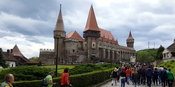 castelul corvinilor