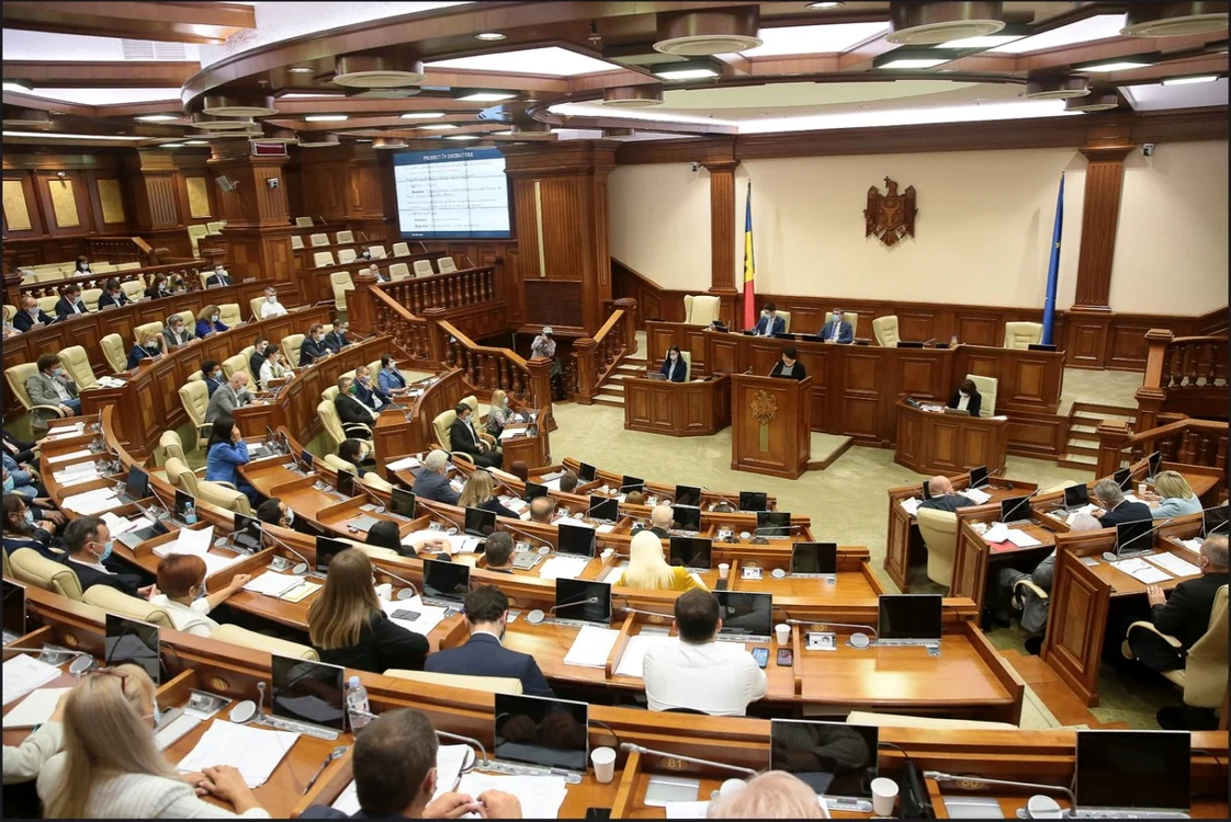 Parlament Moldova