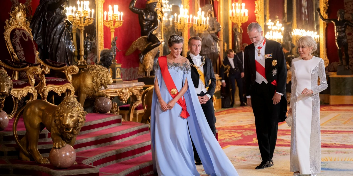 Regele Felipe al VI lea și regina Letizia a Spaniei cu Emmnauel Macron și soția sa, Brigitteprofimedia 1139306946 (3) jpg