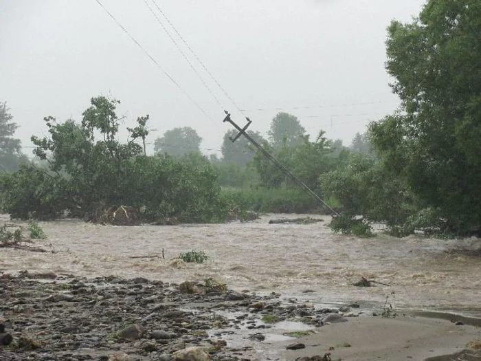 Inundatii Cartisoara