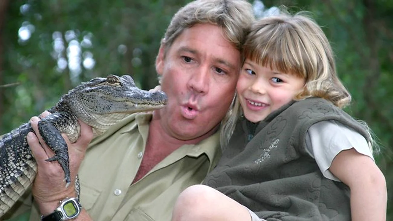 
    Fiica lui Steve Irwin continuă să facă numele ”Irwin” cunoscut în toată lumea.foto: Facebook  