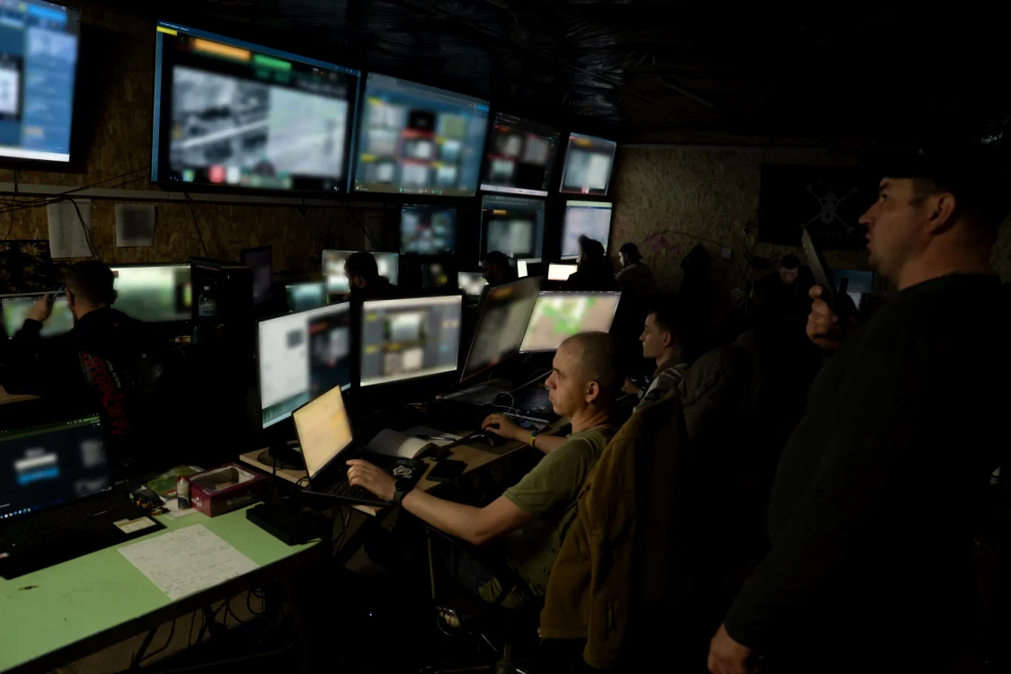 Operatori de drone ucraineni/FOTO:X@kyivindependent.com