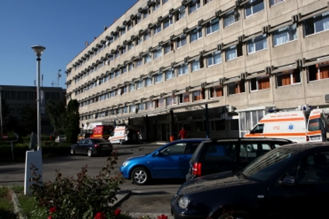 Braşov: Spitalul nou de la Braşov rămâne în cărţi
