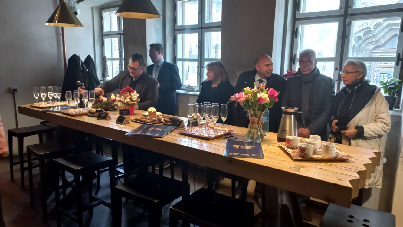 Una dintre cafenelele intrate în Circuitul Istoric european FOTO Ioan Buciumar