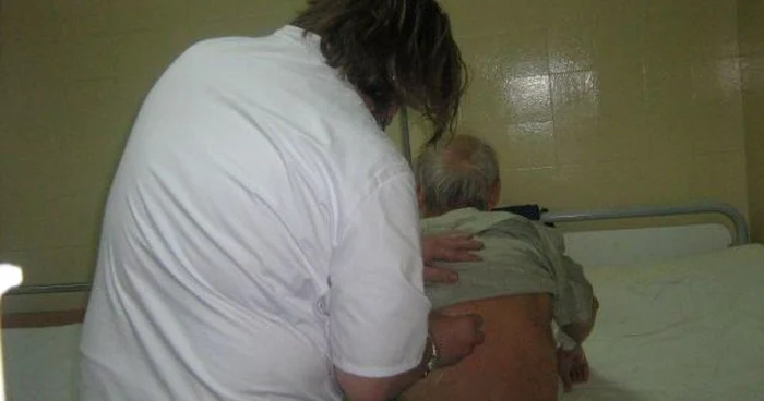 Locurile de muncă sunt pentru medicii specilişti în radiologie şi neurologie