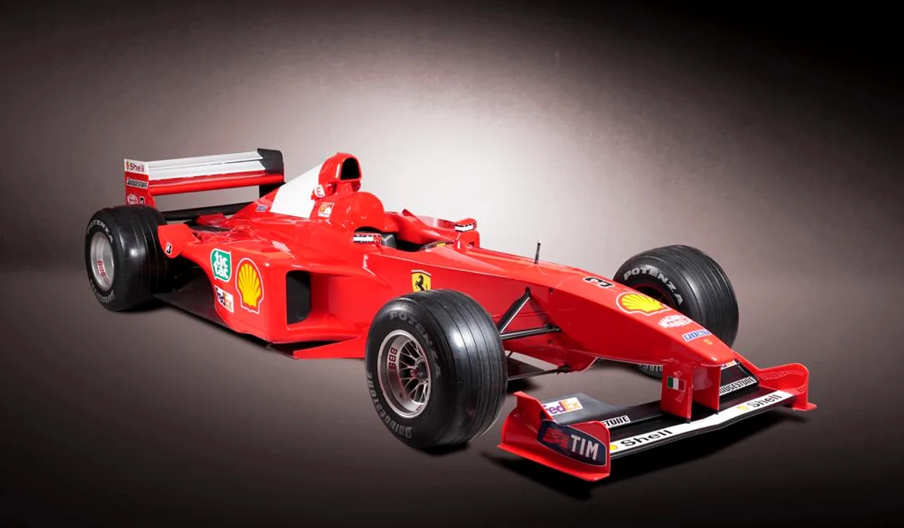 monopost formula1 ferrari f399                                     condus de michael schumacher in sezonul        1999 0 jpeg