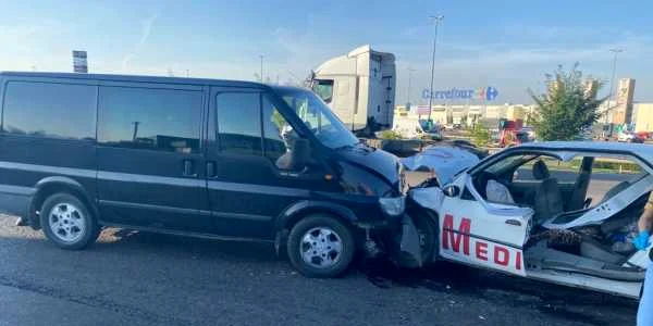 accident cu ambulanţa privata foto isu prahova