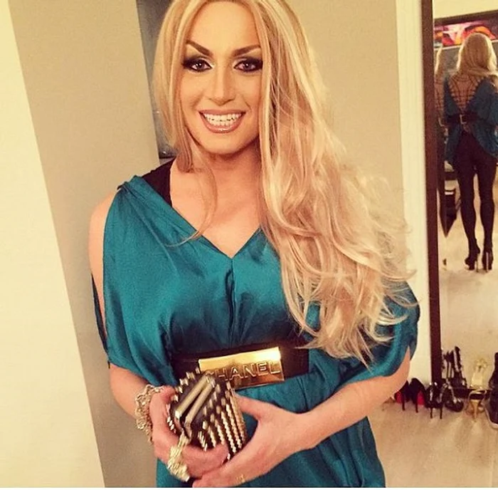 Unul dintre cei mai frumoși travestiți din lume