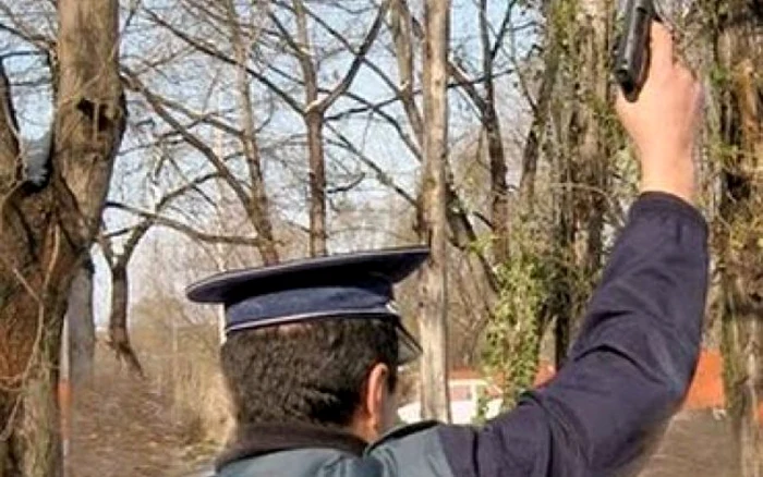 Doi dintre hoţi au fost prinşi după ce poliţiştii au tras în aer focuri de averisment. Foto: Adevărul/ arhivă