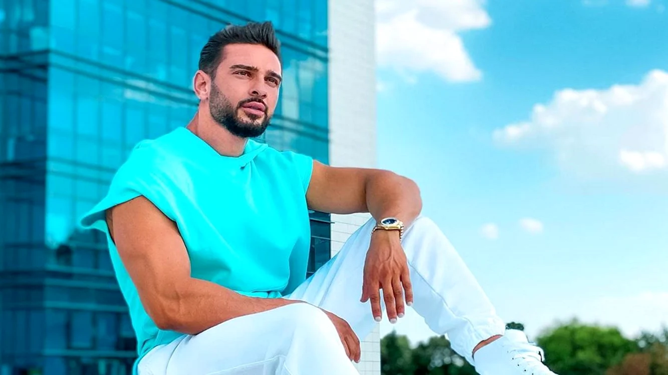 Dorian Popa s-a lansat în domeniul imobiliar