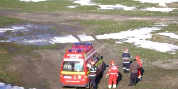 O autospecială SMURD a fost trimisă în zonă pentru a rezolva cazul mai repede 