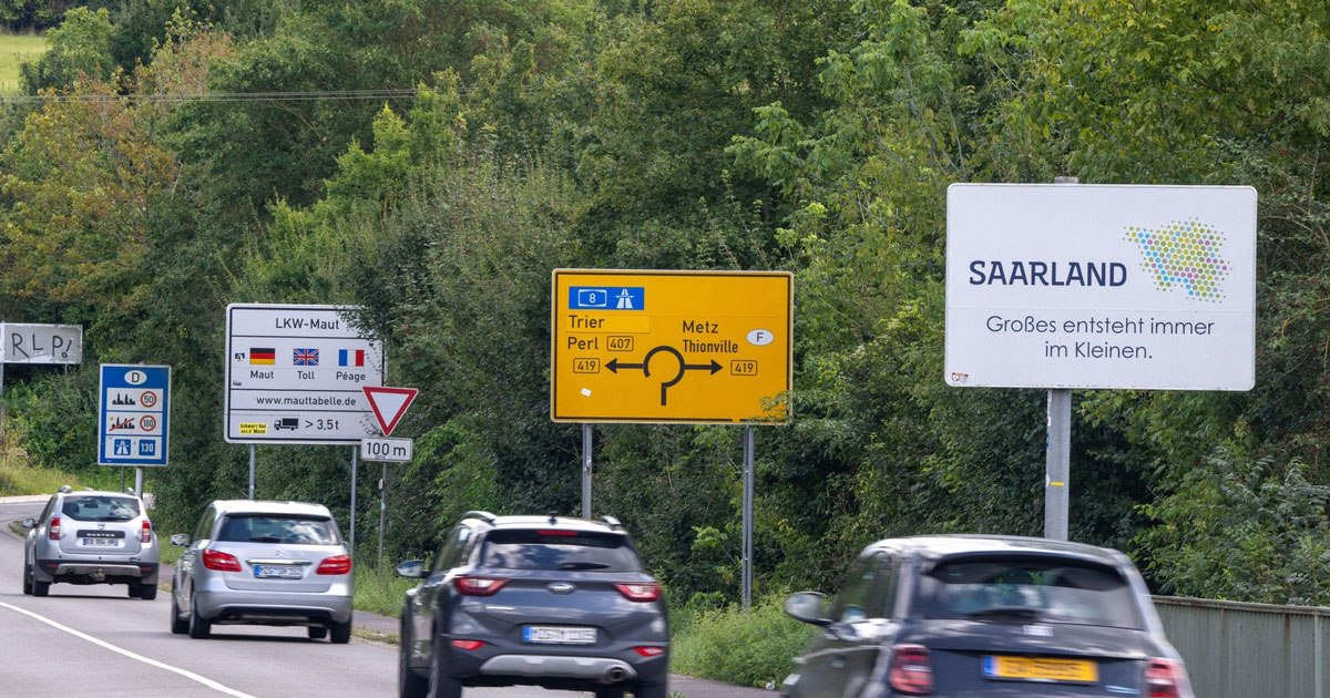 Uniunea Europeană va restricţiona deplasările diplomaţilor ruşi