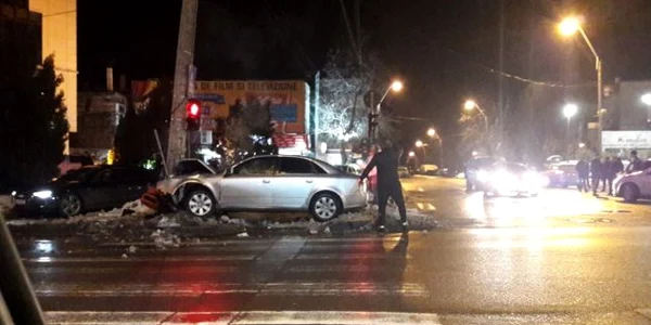 Accident de circulaţie în centrul Galaţiului FOTO GSDG