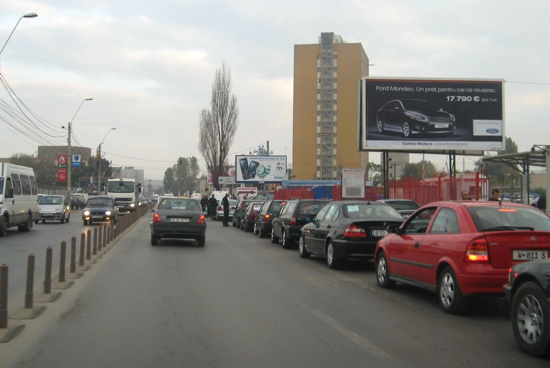Circulaţia rutieră este restricţionată FOTO Adevărul