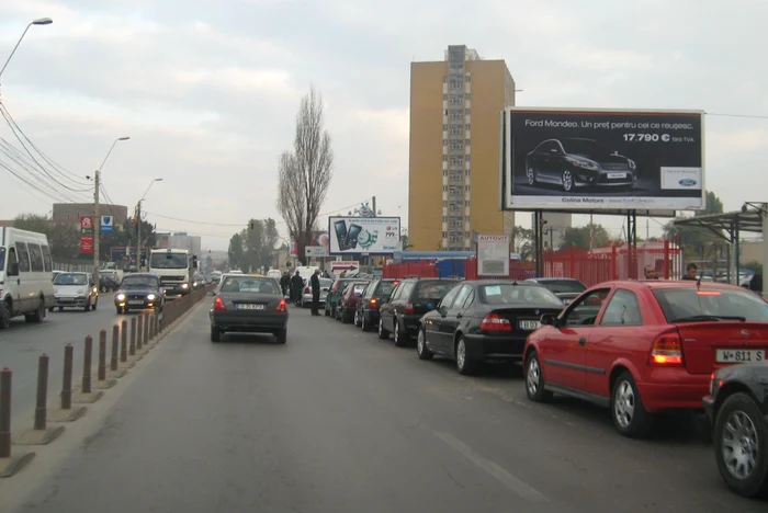 Circulaţia rutieră este restricţionată FOTO Adevărul