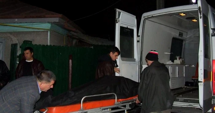Trupurile celor doi tineri au fost depuse la Morgă pentru necropsie