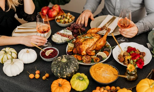 4 detalii care tranforma o cina intr o seara memorabila jpg