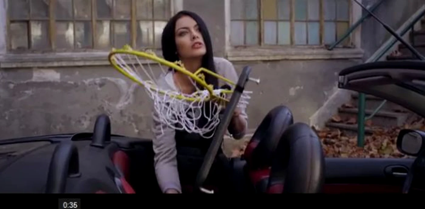 Pepe, sexy în cel mai nou videoclip