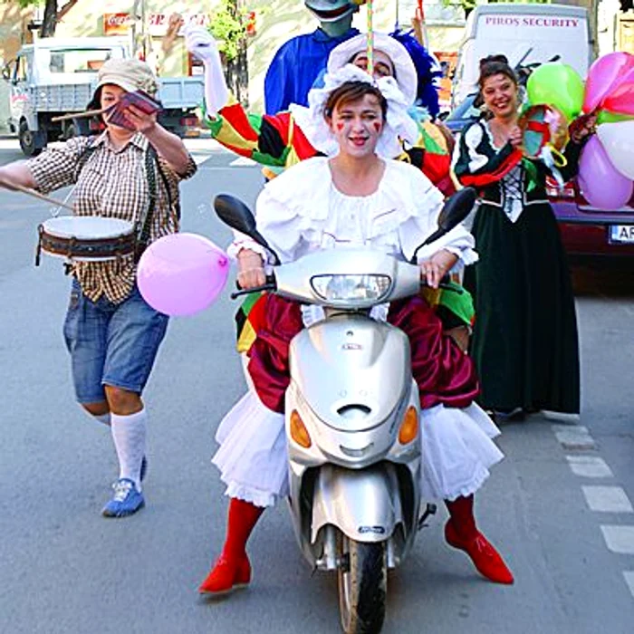 Parada marionetelor  gigant 2
