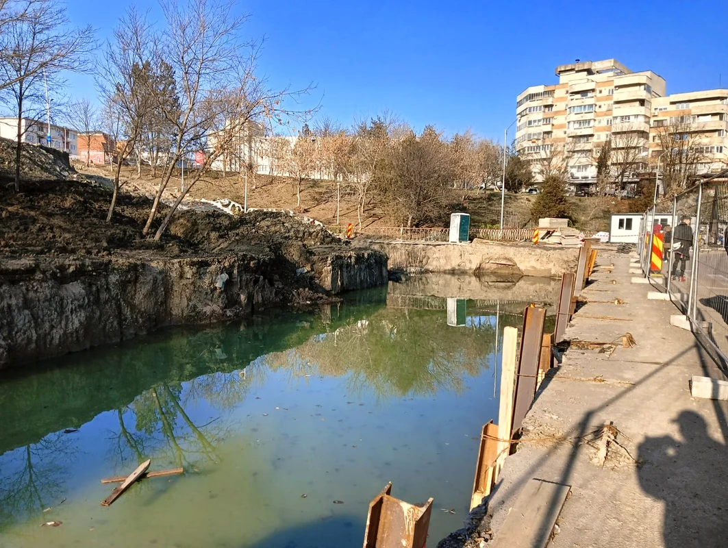 șantiere în paragină Bacău (1) jpg