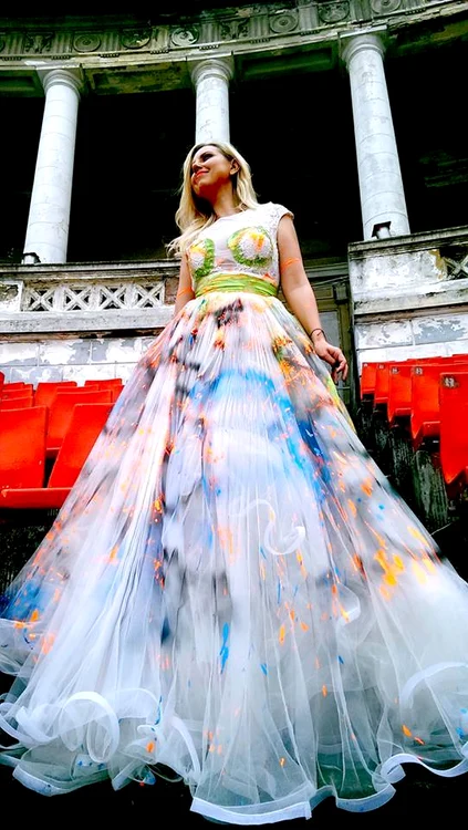 Mihaela Cernea alături de copiii săiFoto Pro Tv