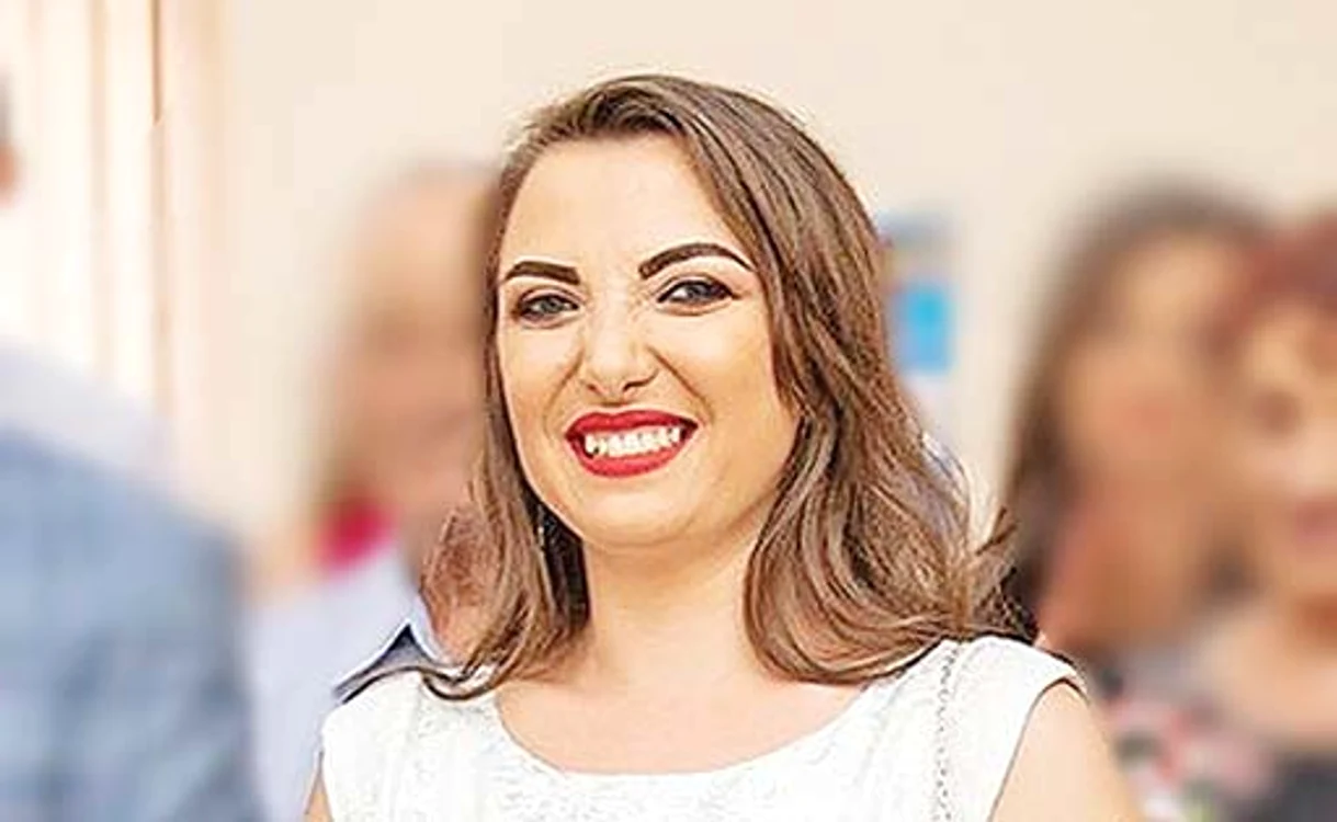 
    Nadia Filip a ajuns în atenţia procurorilor  după ce cadavrul bebeluşului pe care l-a născut în 2015  a fost descoperit îngropat în curtea casei din comuna Auşeu   