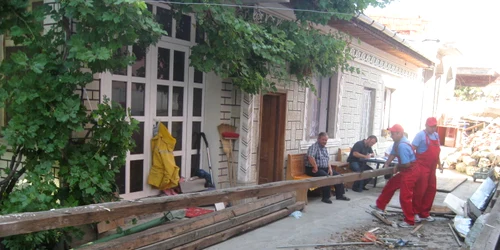 Acțiune de demolare pe strada Glad