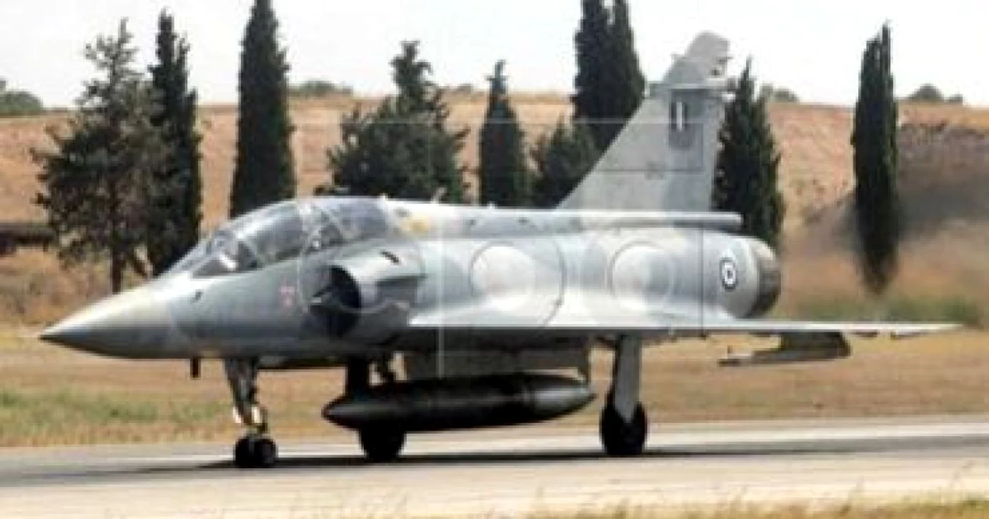 România ar putea cumpăra avioane la mâna a doua de la francezi, la suprapreţ