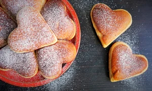 Gogosi cu vin in stil italian  Sursa foto shutterstock 2009952353 jpg