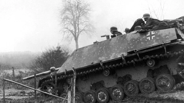 16 decembrie: Are loc ultima ofensivă germana în Vest "Ofensiva din Ardeni" jpeg