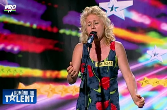 
    Cântăreaţa de opera  