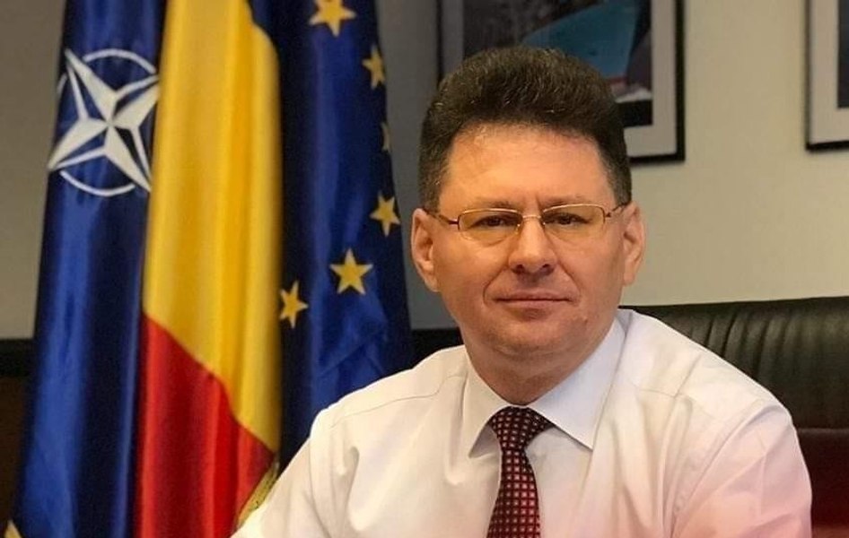 Un fost secretar de stat scapă de răspundere penală prin prescriere. Angajatul care a mințit pentru el, condamnat definitiv