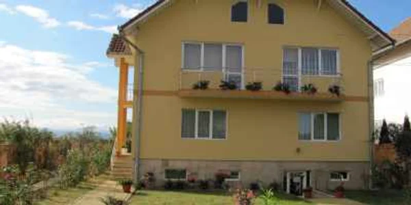 Una dintre proprietăţile lui Silviu Bian din Alba Iulia 