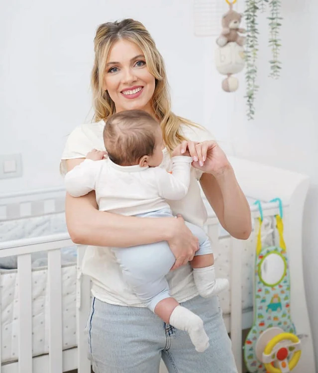 Andreea Pătraşcu Ibaka, de 36 de ani, arată senzaţional după ce l-a născut pe Tiago. Foto Facebook