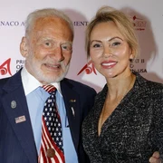 Buzz Aldrin si Anca Faur FOTO Profimedia