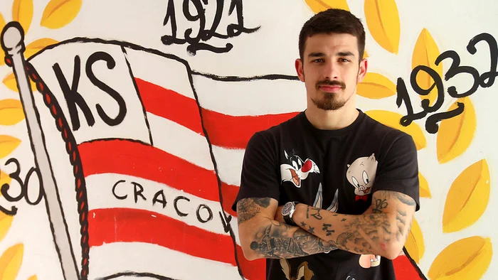 Înainte să ajungă la Craiova, Sergiu Hanca a jucat la Wisla Cracovia. Foto Wisla