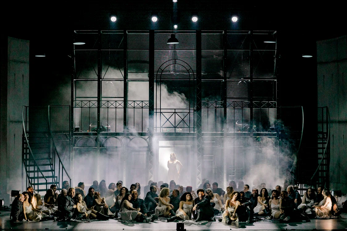 Scenă din actul I. Foto Andrei Grigore/Opera Națională București