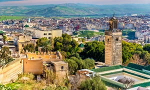Moscheea de la Poarta Bab Guissa din Fez - Maroc FOTO Shutterstock 