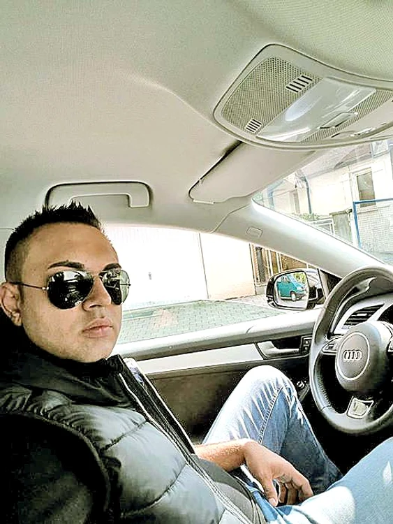 El e tânărul  vinovat