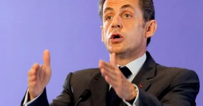 Angajate alese după înălţime pentru vizita lui Sarkozy